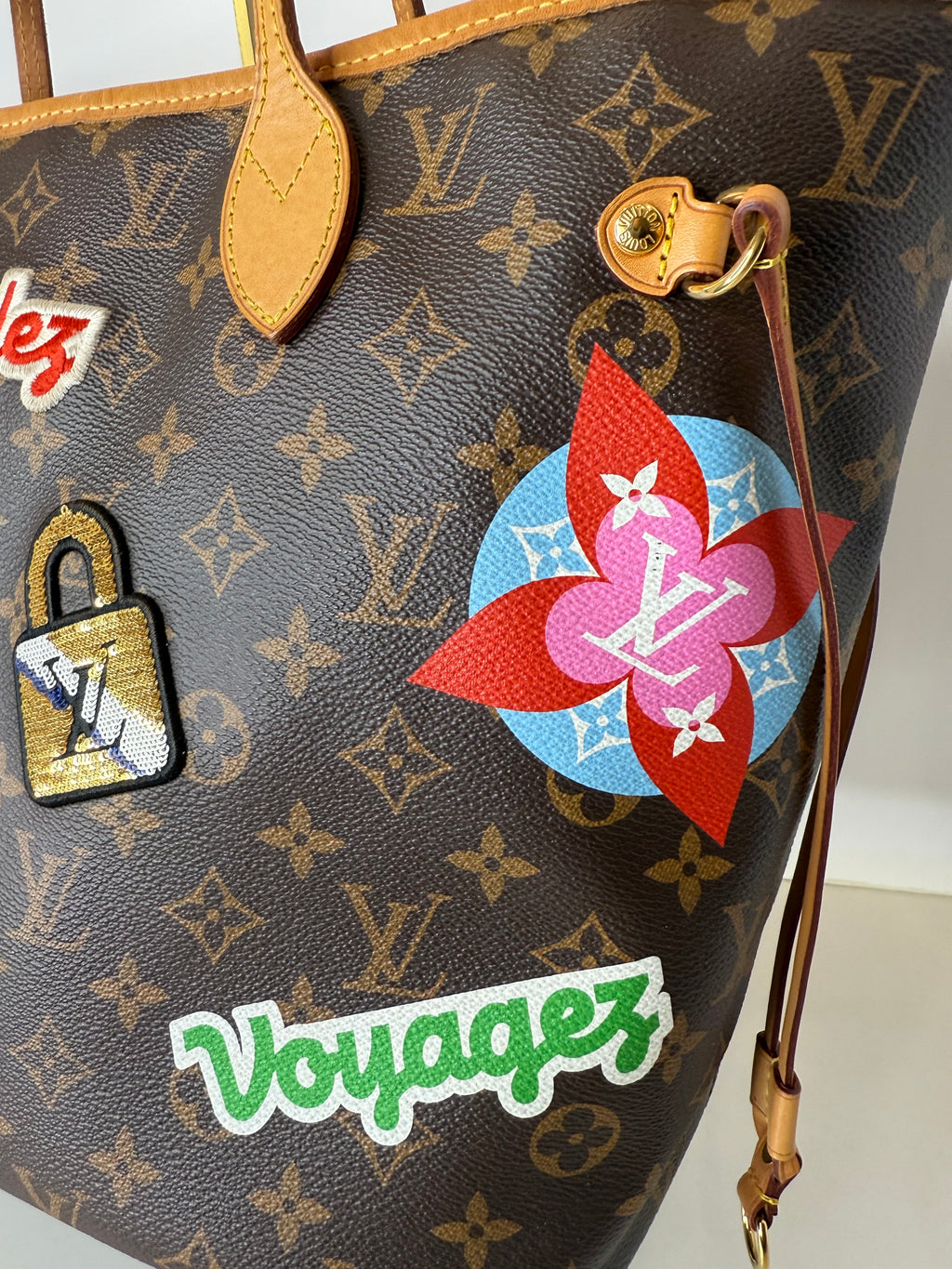 Louis Vuitton Monogram Limited Edition Patches Neverfull MM